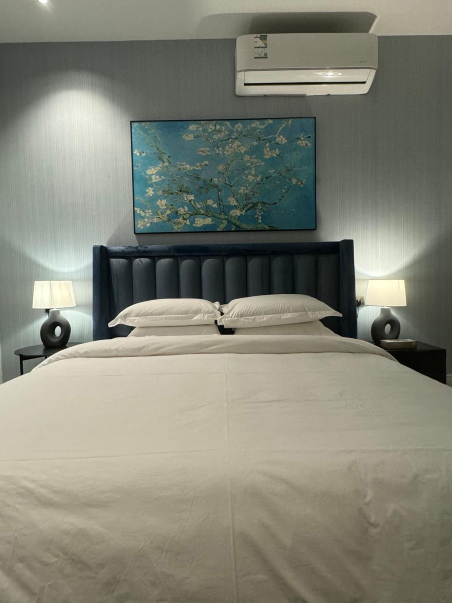 Cadee Living - Al Nakheel Apartment